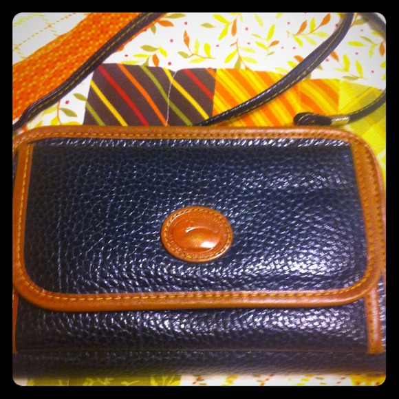 Vintage D&B cross body bag