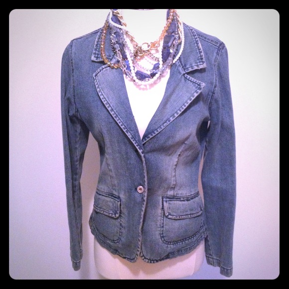 SOLD 💋Denim Jacket 💋