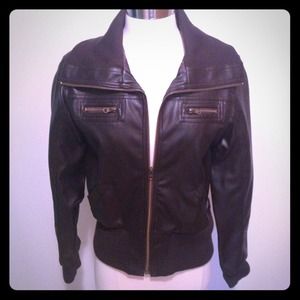 🌟SOLD Cute dark brown bomber jacket 🎀