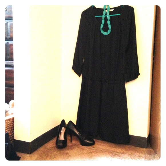 Reduced! black satin dress, with elastic waists