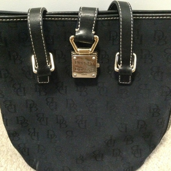 ⭐Amazing price!!⭐Dooney and Bourke- Authentic