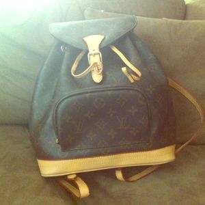 100% authentic Louis Vuitton book bag purse