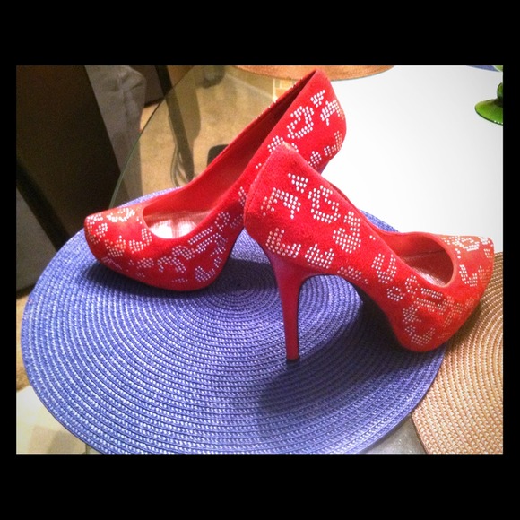 Cute red pumps