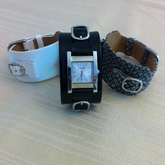 Guess Accessories - Guess genuine leather strap watch- 3 Looks!