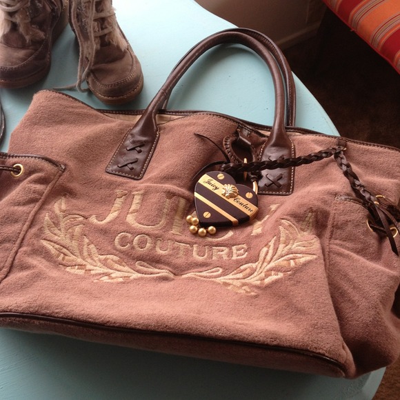 Juicy couture purse sold