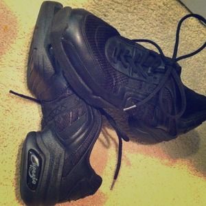 CAPEZIO hip-Hop dance sneakers!!!! Barely worn!