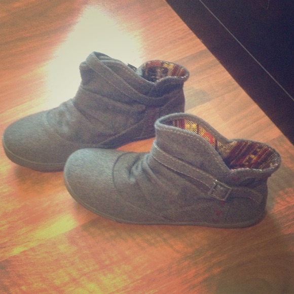 Blowfish Malibu - never worn w/o tags.