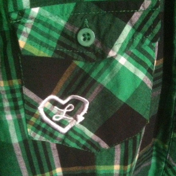 LRG button down - Picture 2 of 3
