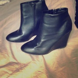 On sale today Wedge low black boots