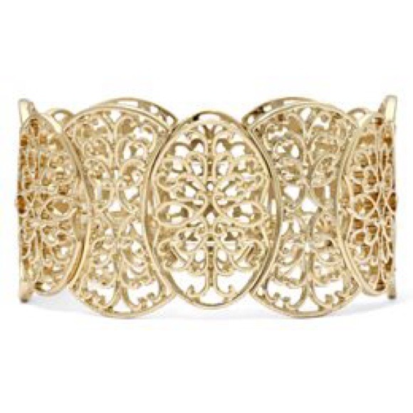 🎉Host Pick X2🎉 Gold Stretch Bracelet