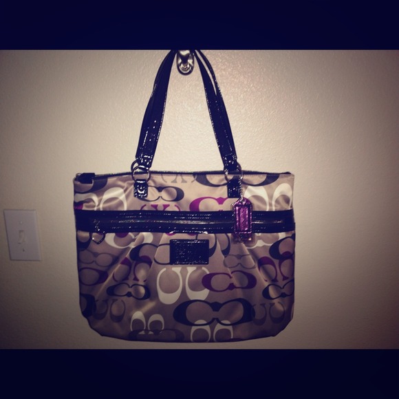 Brand New Coach Bag.*(reduced price)*