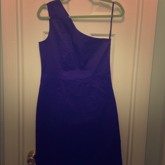 💥SOLD💥GAP Beautiful Purple One-Shoulder Dress