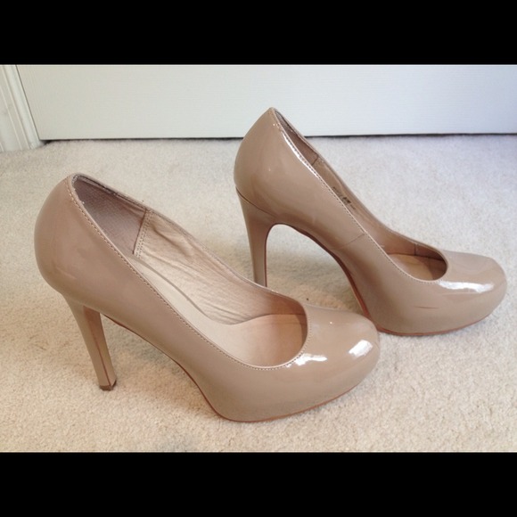 Chinese laundry nude platform pumps