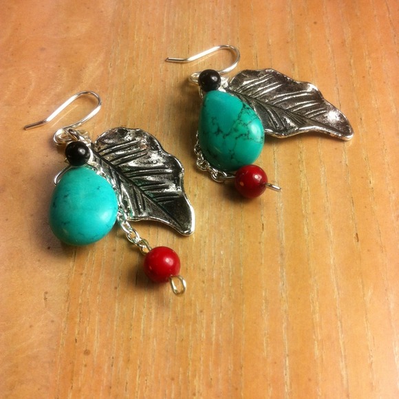 #10.  Bundled Silk cord necklace & earrings. - Picture 4 of 4