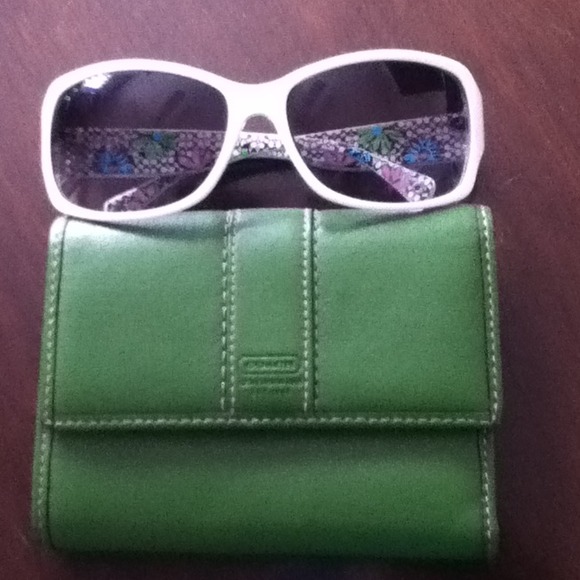 Coach sunglasses end coach wallet