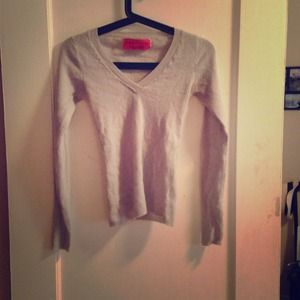 ON HOLD Juicy Couture 100% Cashmere sweater