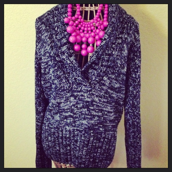 ♻Trade♻Sweater with Silver Sparkle!