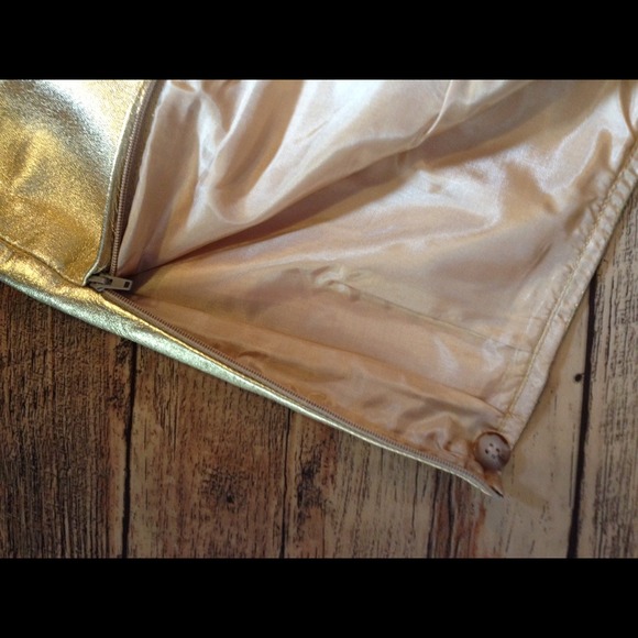 ❌SOLD❌Vintage Yves Saint Laurent Skirt❌SOLD❌ - Picture 3 of 5