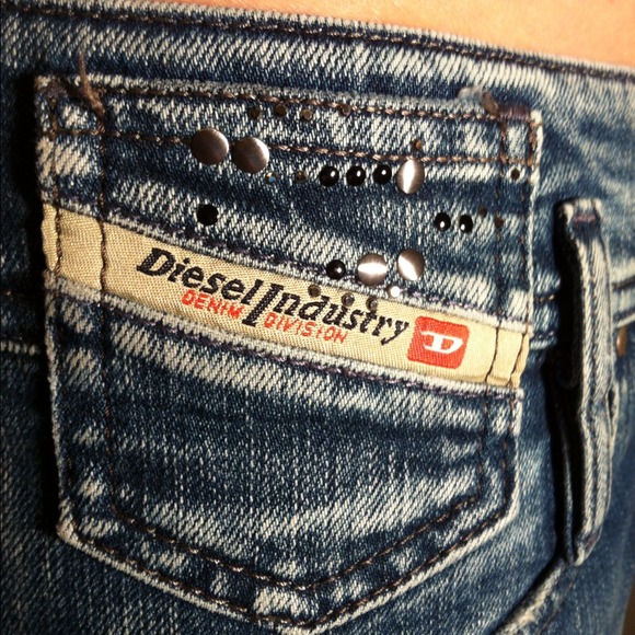 NWOT Diesel "Matic" jeans size 31 x 30