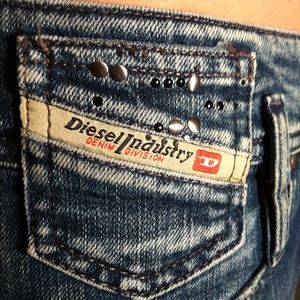 NWOT Diesel "Matic" jeans size 31 x 30