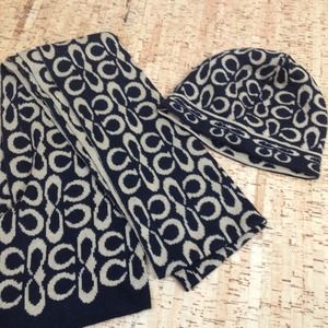 Nit Coach hat and matching scarf