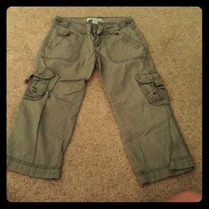 Light green cargo capris:)