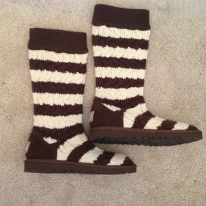 Brown & Cream UGG Cable Knit Boots