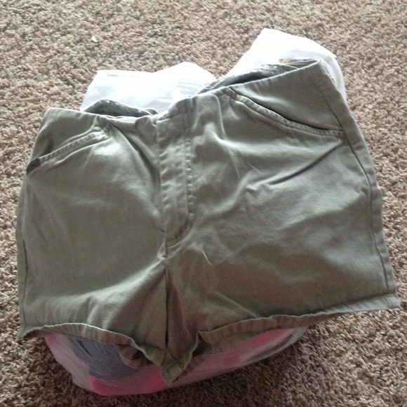 Shorts - Picture 2 of 2