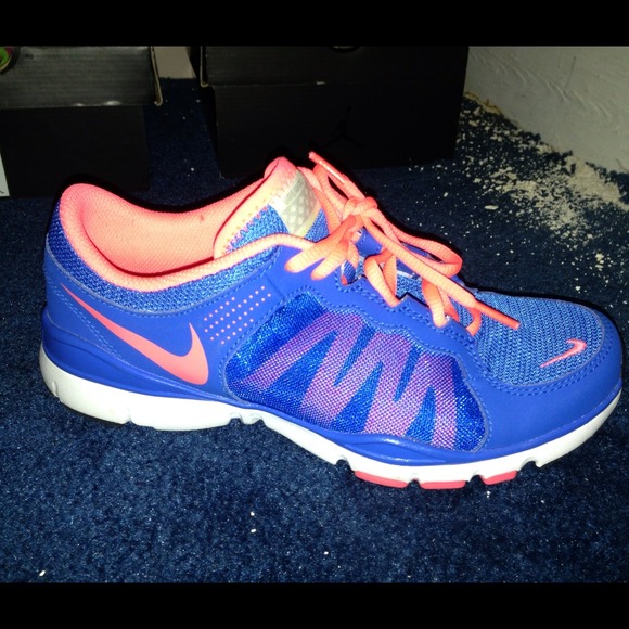 Nike Sneakers Royal Blue Size 7 🌟RESERVED🌟