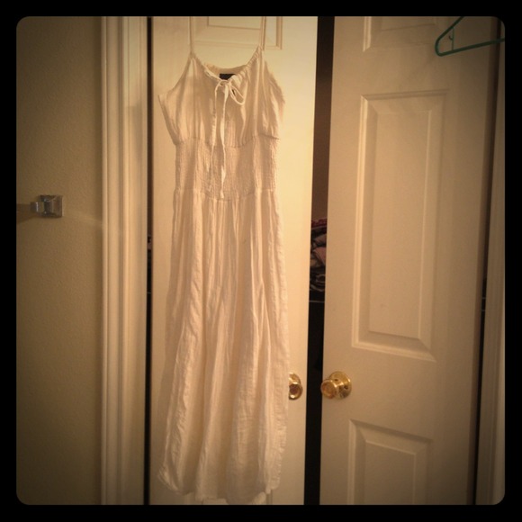 Beautiful white spring/summer dress