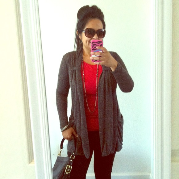 •SOLD in bundle to @ajbeani• Open Front Cardigan