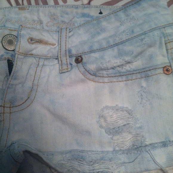 Destroyed denim shorts✨BUNDLED - Picture 2 of 4