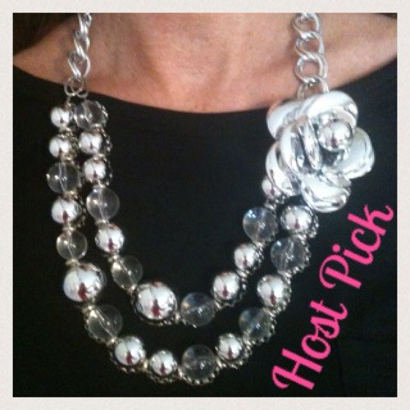 💝Host Pick💝Rose necklace