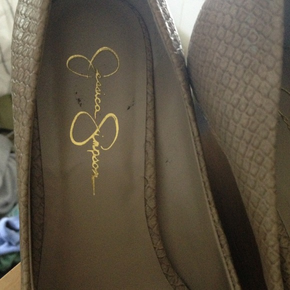 ✨BUNDLED✨Jessica Simpson Snake skin wedges - Picture 2 of 4