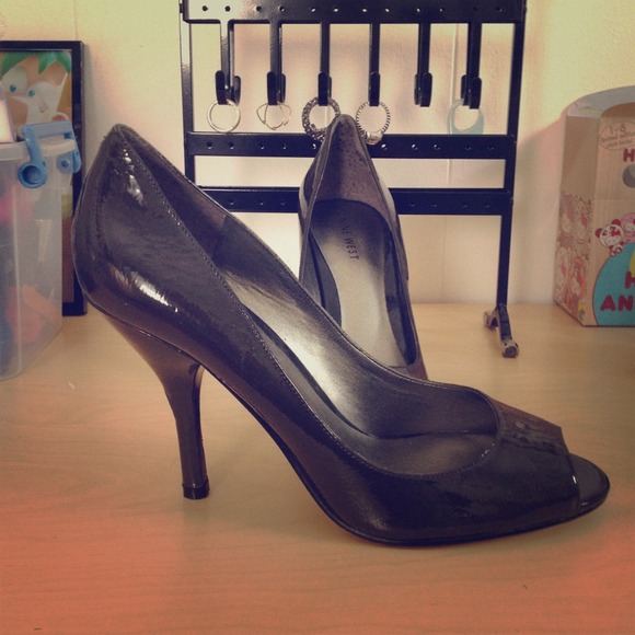 Nine West open toe pump