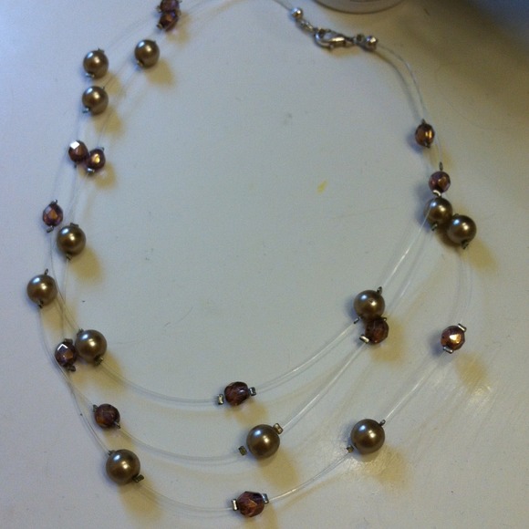 Pearl bead choker