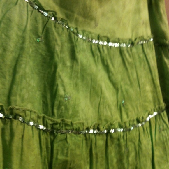 Lime green mini skirt - Picture 3 of 3