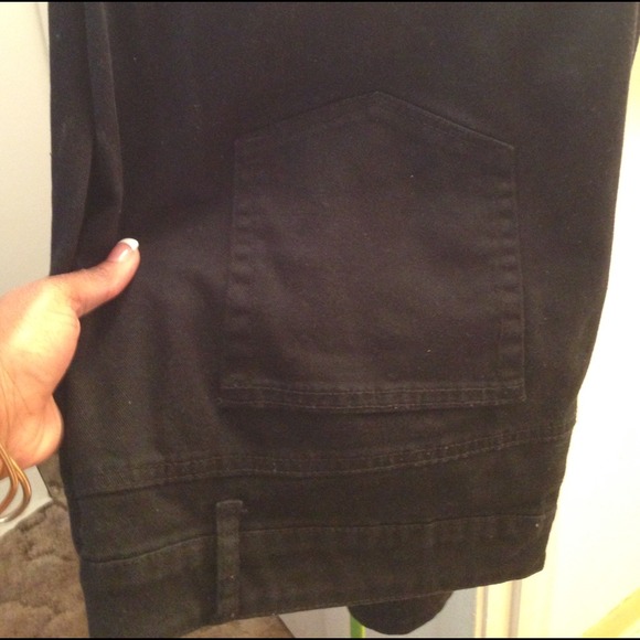 🔴SOLD IN BUNDLE🔴HOT PRICE CUT Plus black jeans