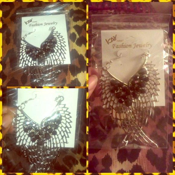 Angel wings earrings