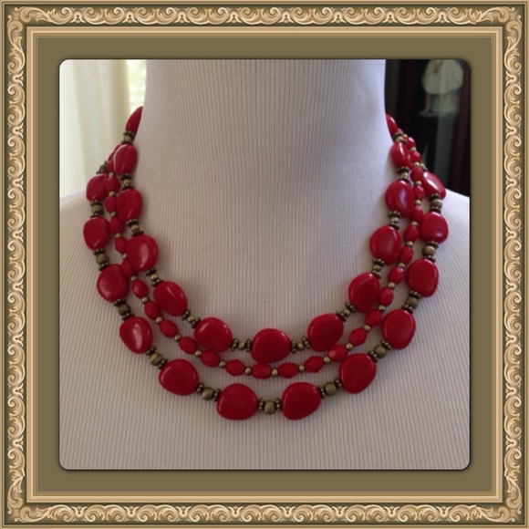 Jewelry - BUNDLE 2 necklaces ❤Red statement necklace❤