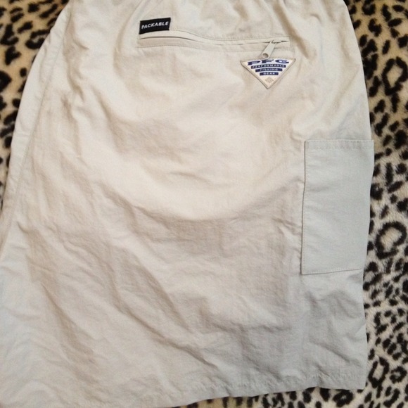 Columbia Shorts - Picture 4 of 4