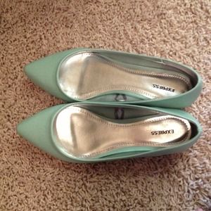 Reserved for codibanks2013 -Mint pointed toe flats