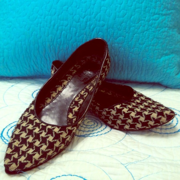 Old Navy Houndstooth Flats
