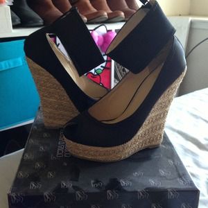 Cuffed espadrilles and Oxford pumps bundle