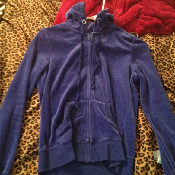 🚫SOLD🚫Blue zip-up.