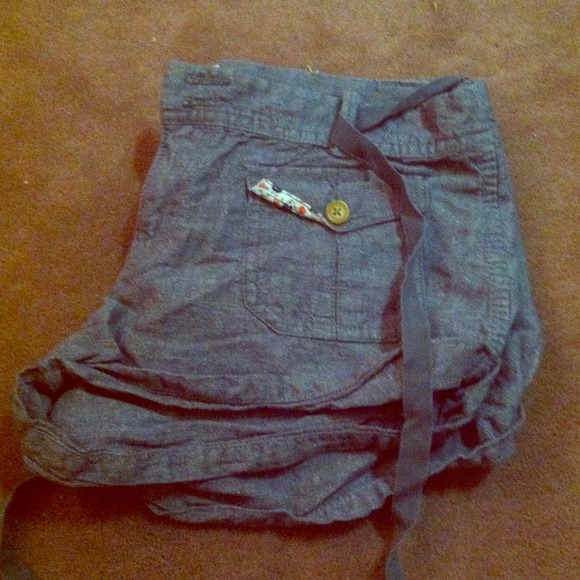 Arie shorts