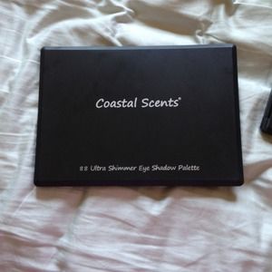 Coastal Scents 88 ultra shimmer eye shadow palette