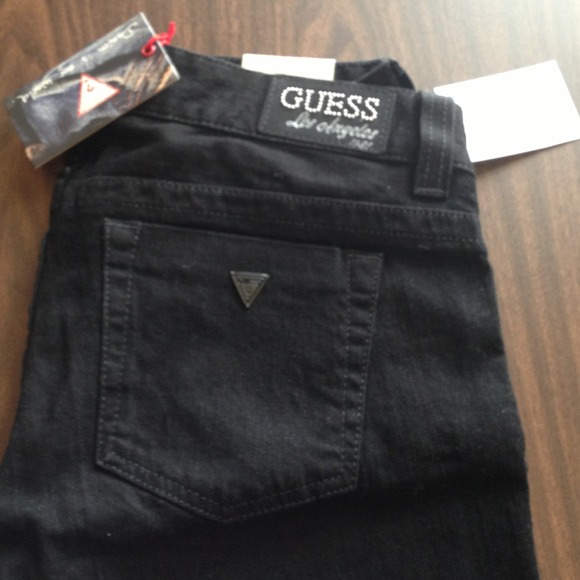 Guess skinny jeans! New with tags!