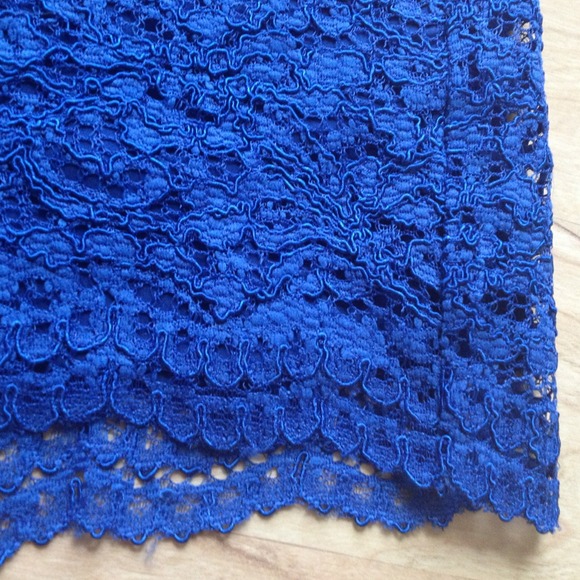 ❌Unavailable❌Cobalt blue high waisted lace shorts - Picture 2 of 4
