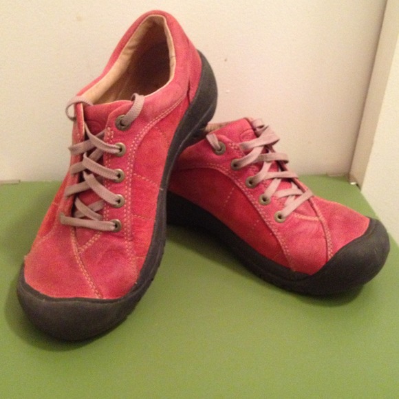 Red leather Keen Oxford